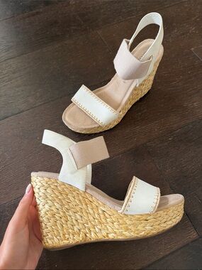 Altard State Woven Espadrille Wedge Sandals in Cream and Tan Size 7.5